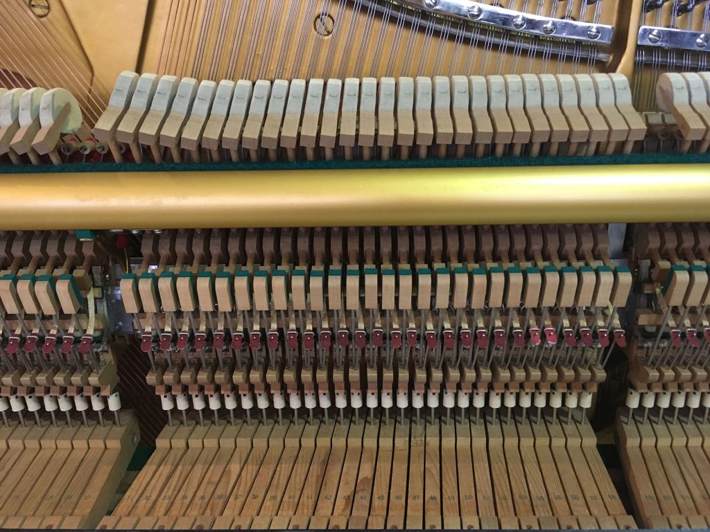Mecanica-U1-usado-1024×768 Mecânica de um piano U1 usado (1980 aprox.)