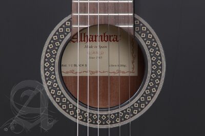 Guitarra Clássica Alhambra 1 C Black Satin