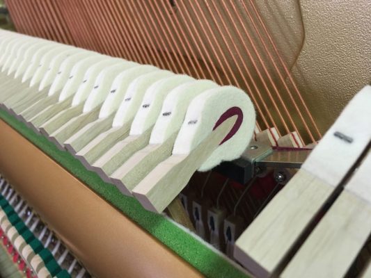 Martelos de um piano novo